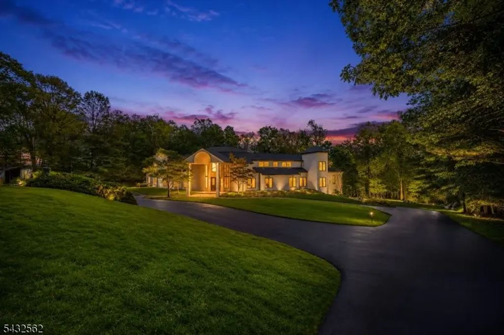 809 W Shore Dr, Kinnelon Boro