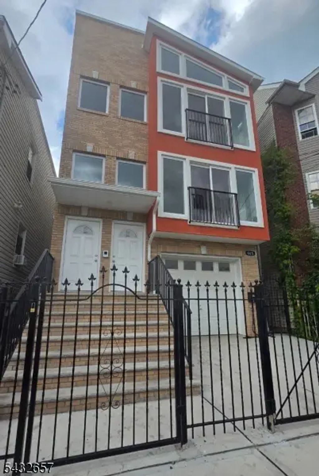 465 Hawthorne Ave, Newark City