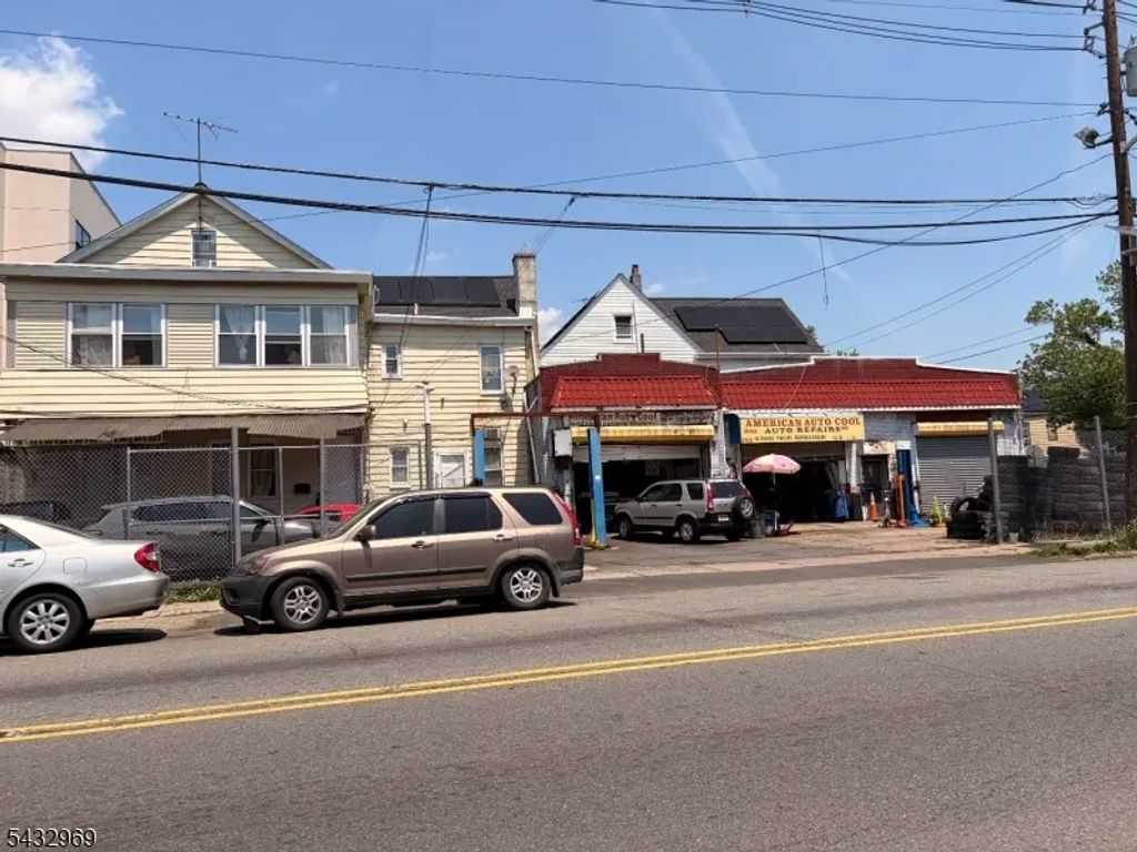 480-482 E 19th St, Paterson City