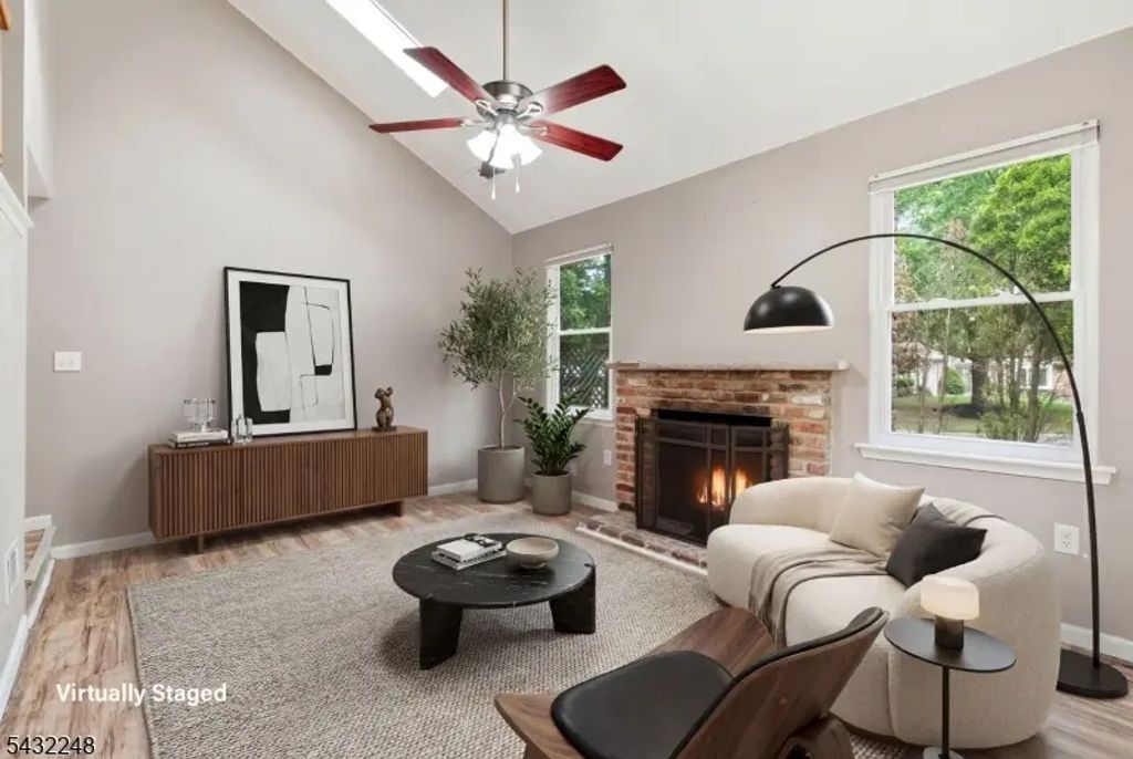 38 Cherrywood Dr, Franklin Twp.