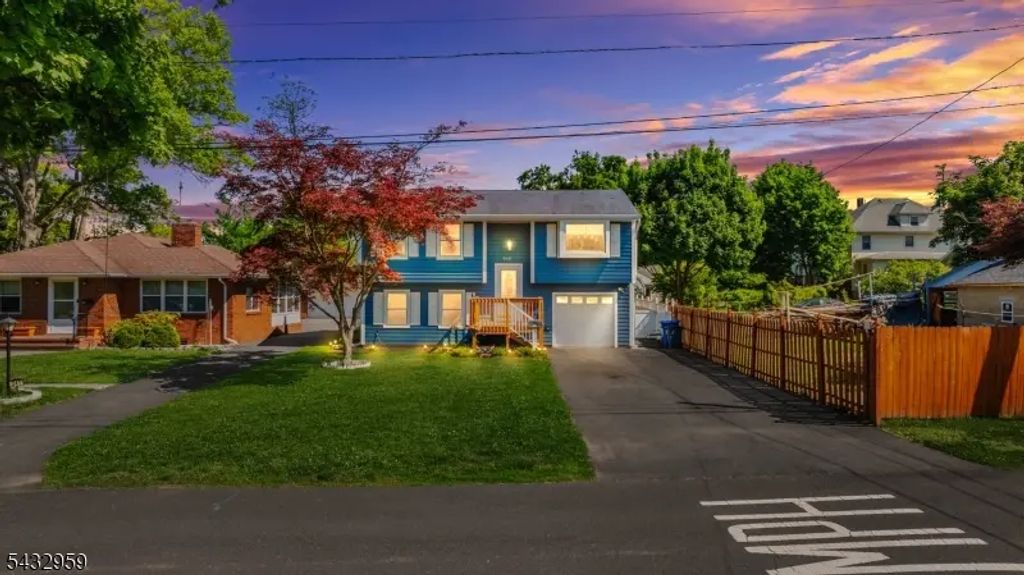 245 4th St, Dunellen Boro