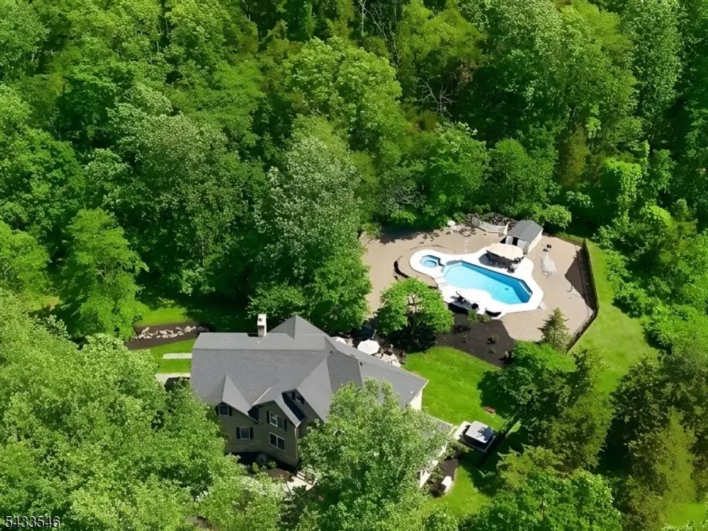 41 Sutton Farm Rd, Delaware Twp.