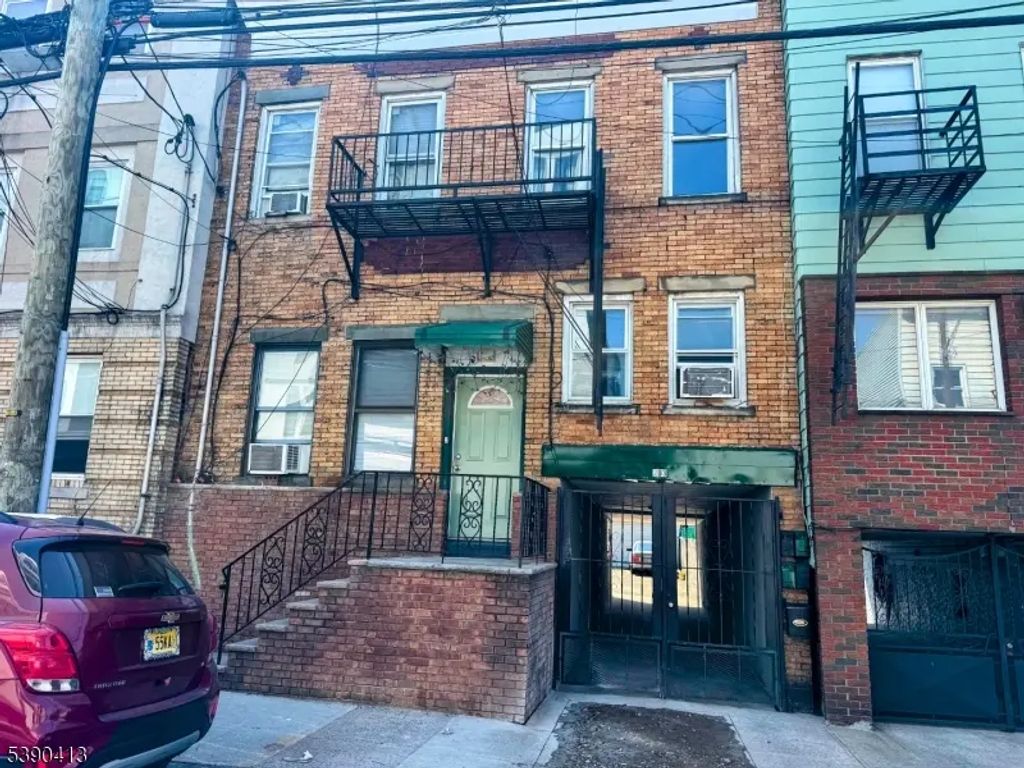 203 Oliver St, Newark City