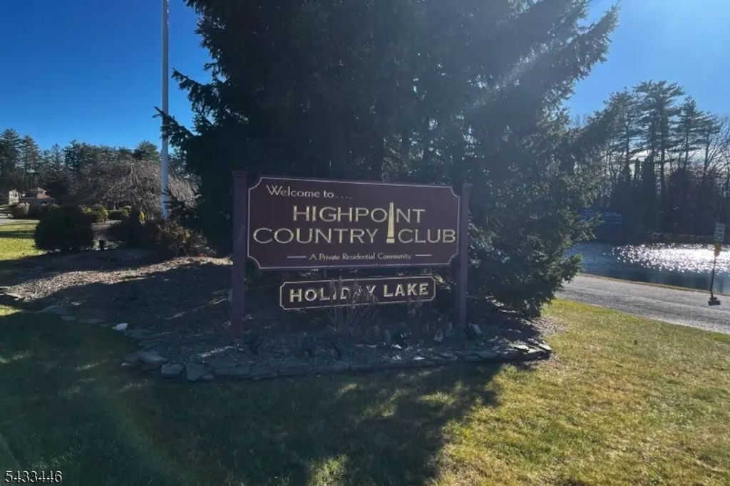306-c Lake Shore South, Montague Twp.