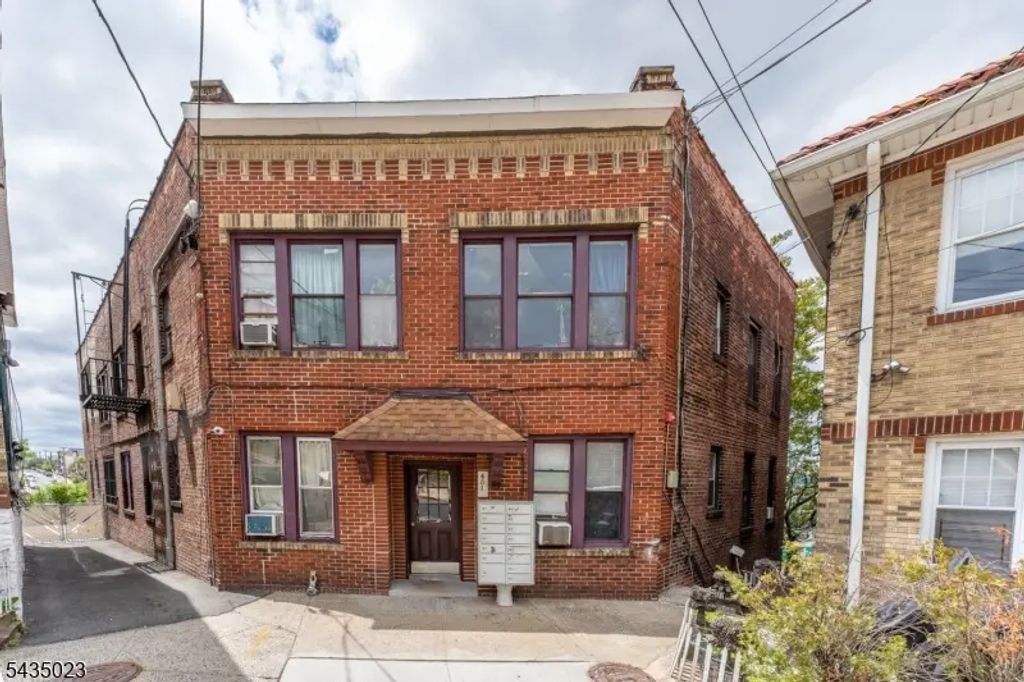 601 Columbia Ave, North Bergen Twp.