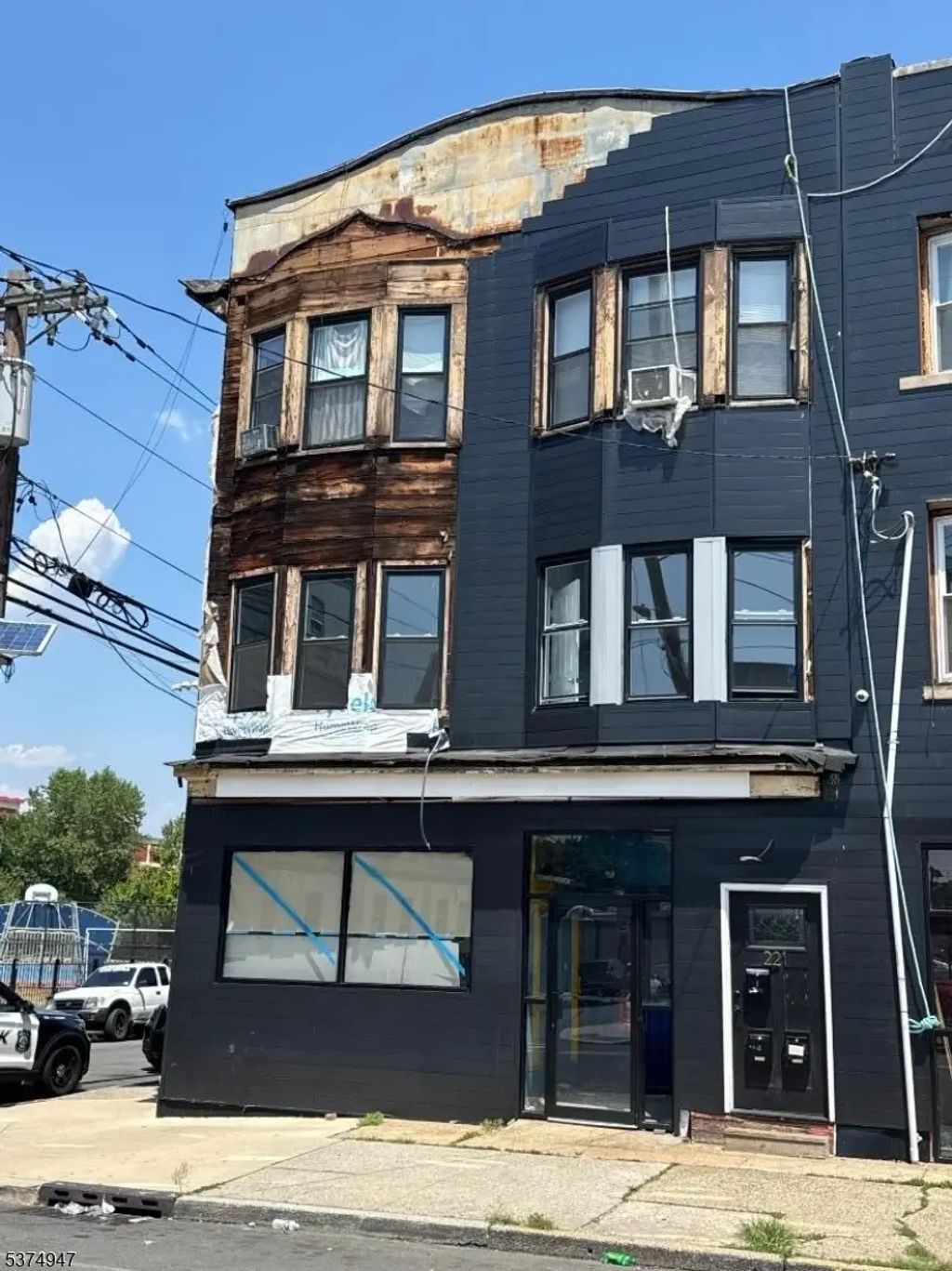 221 Sussex Ave, Newark City