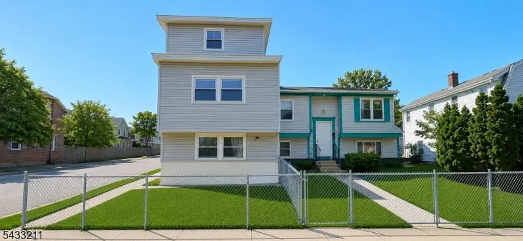 237-239 Smith St, Newark City