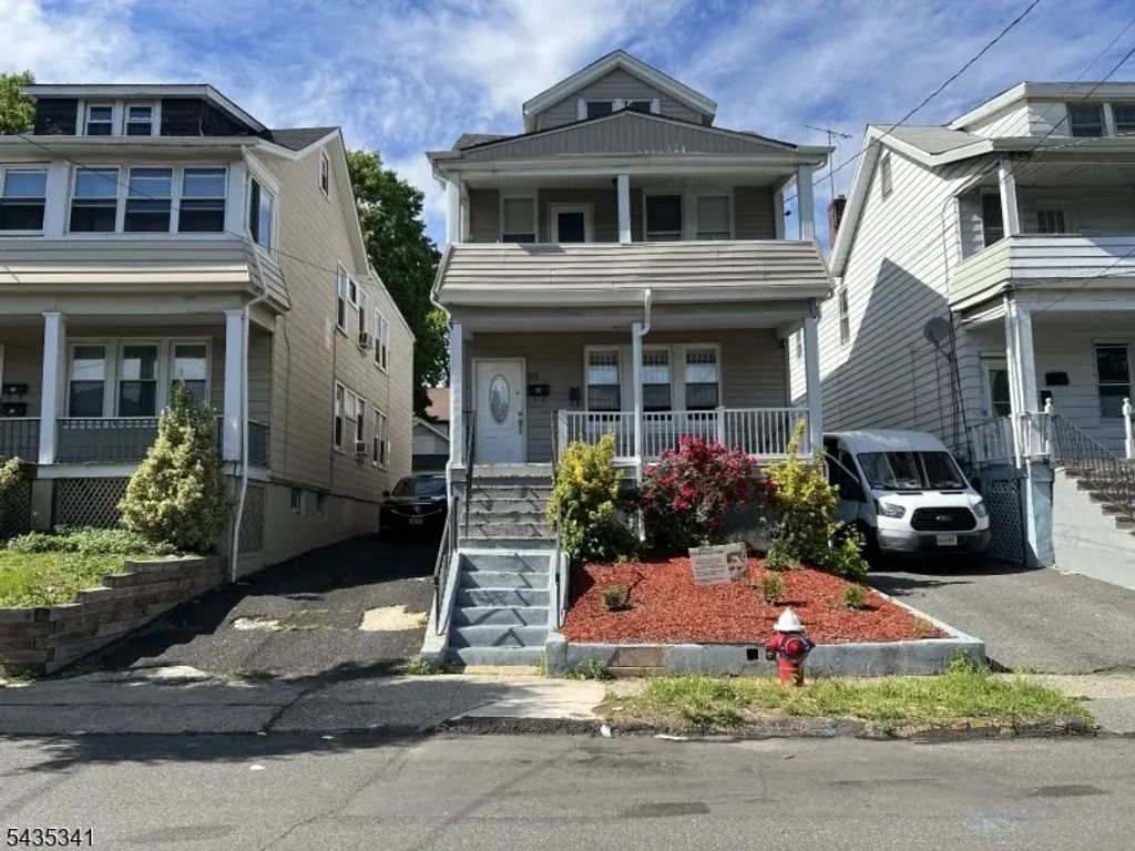 68 Wolf Pl, Hillside Twp.