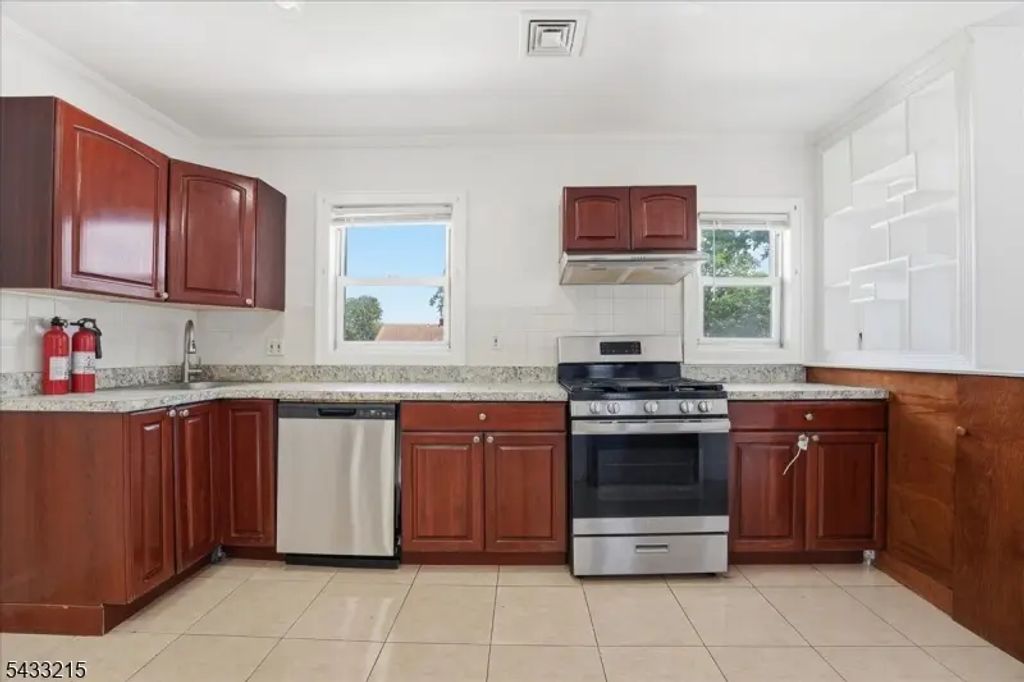 122 South Lincoln Ave, Middlesex Boro