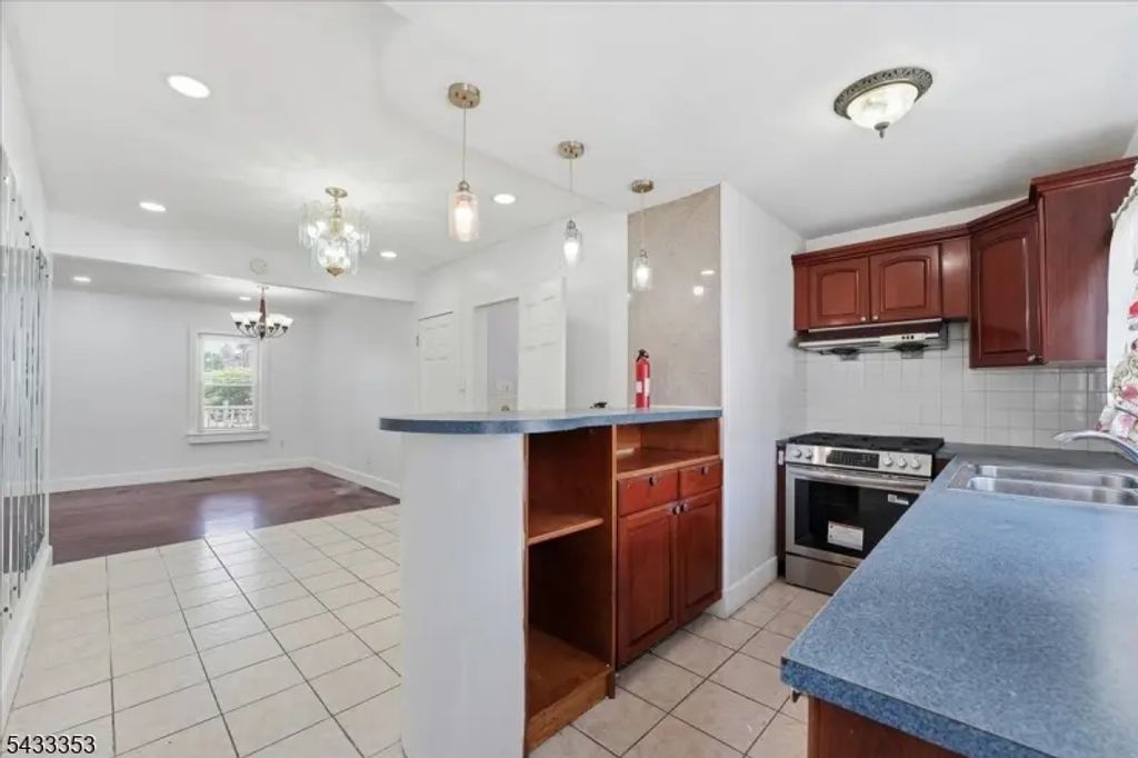 122 South Lincoln Ave, Middlesex Boro