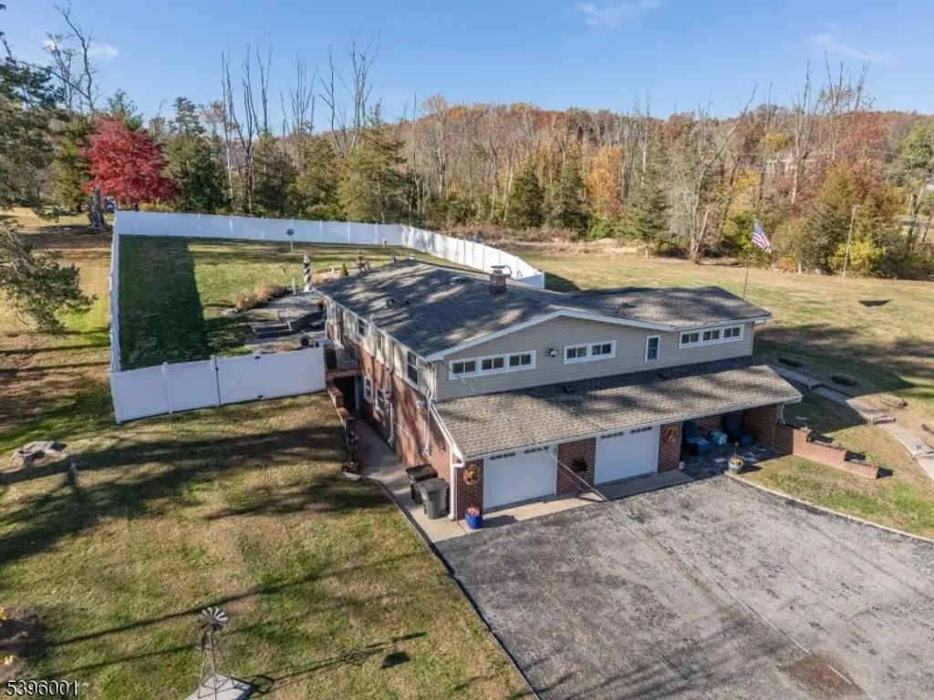 417 Mountain Rd, Readington Twp.