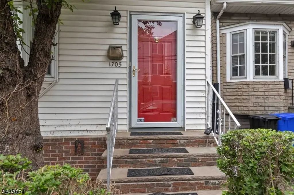 1705 48th St, North Bergen Twp.