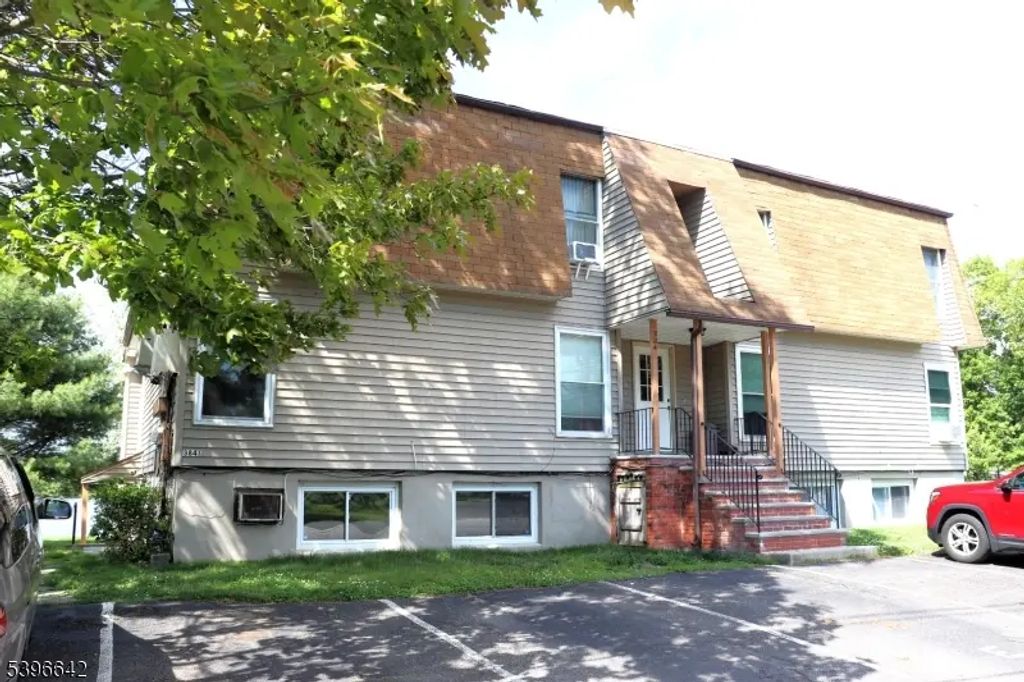 384-a Lake Shore South, Montague Twp.