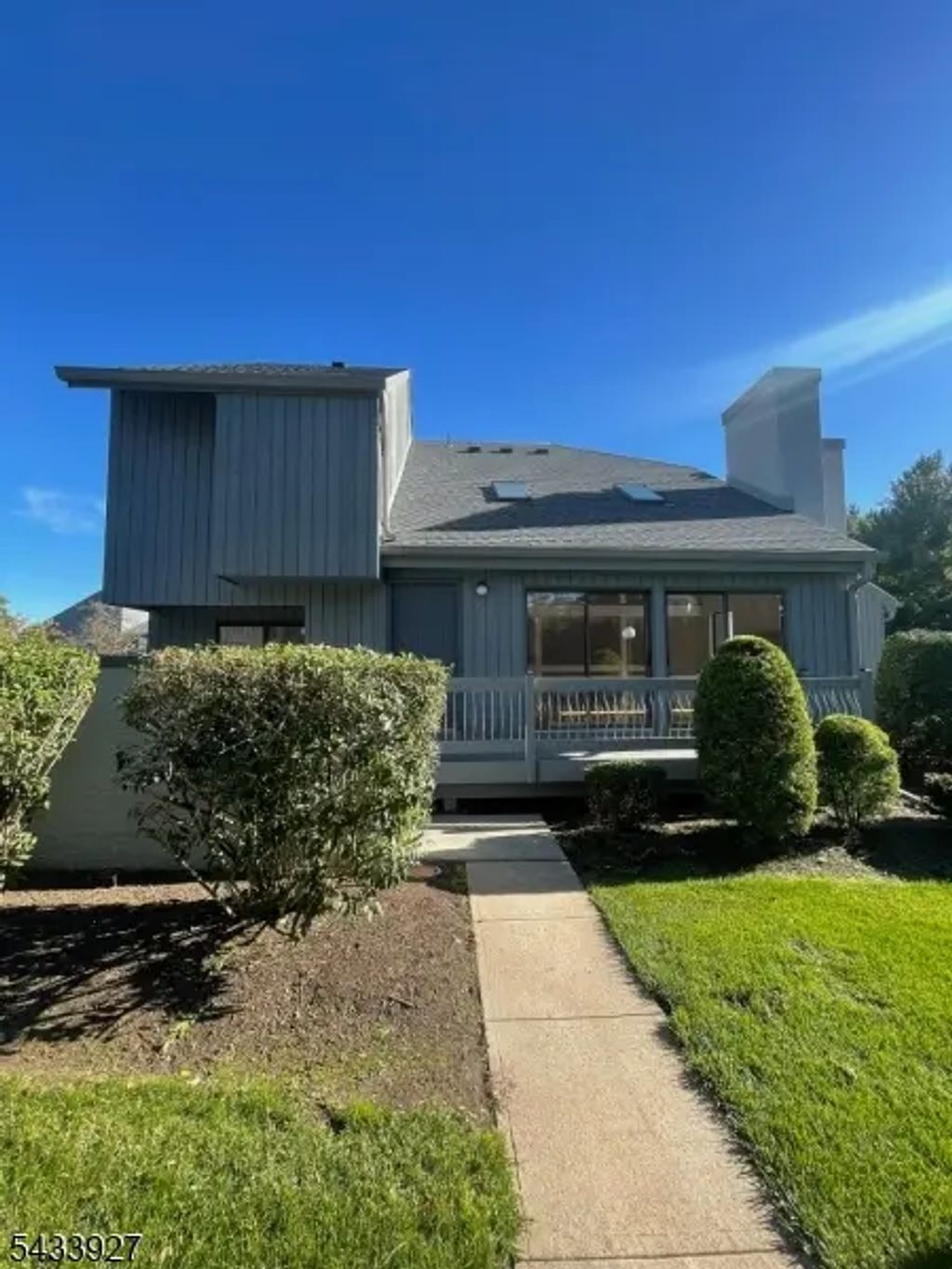 73 Linda Ln, Edison Twp.