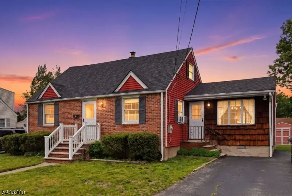 9 Winding Way, Pequannock Twp.