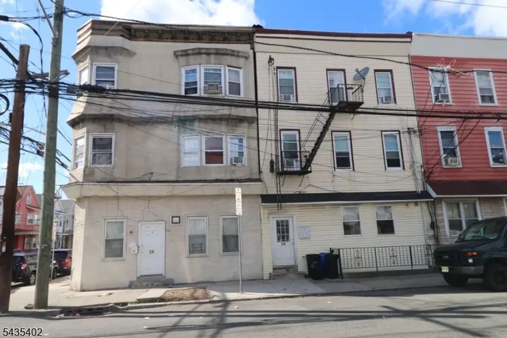 28 Fleming Ave, Newark City
