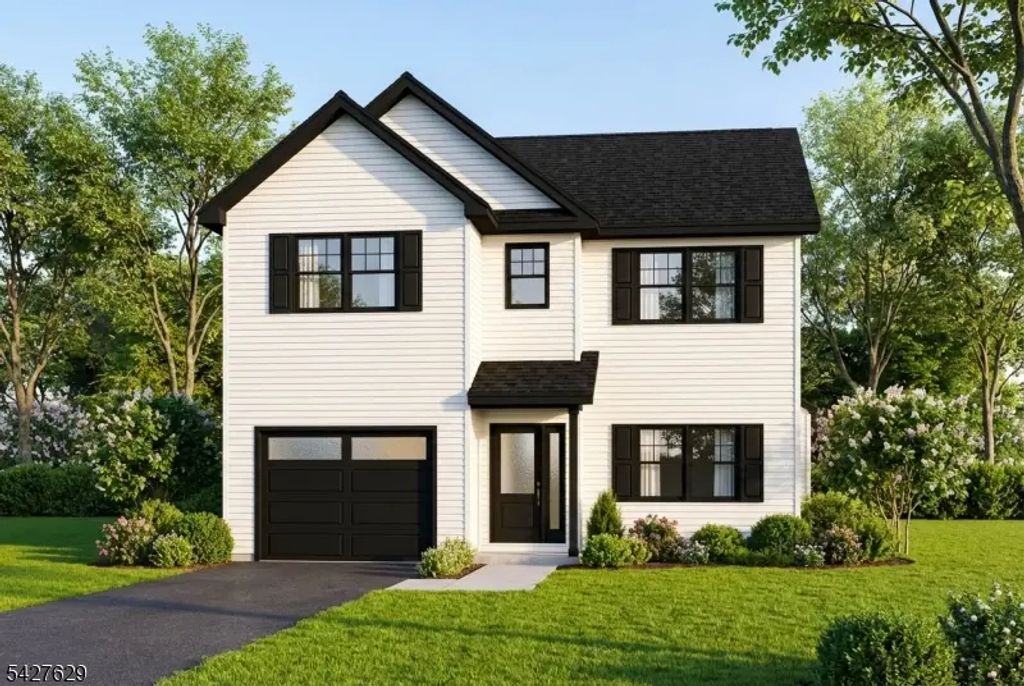 3 Celia Dr, Sparta Twp.