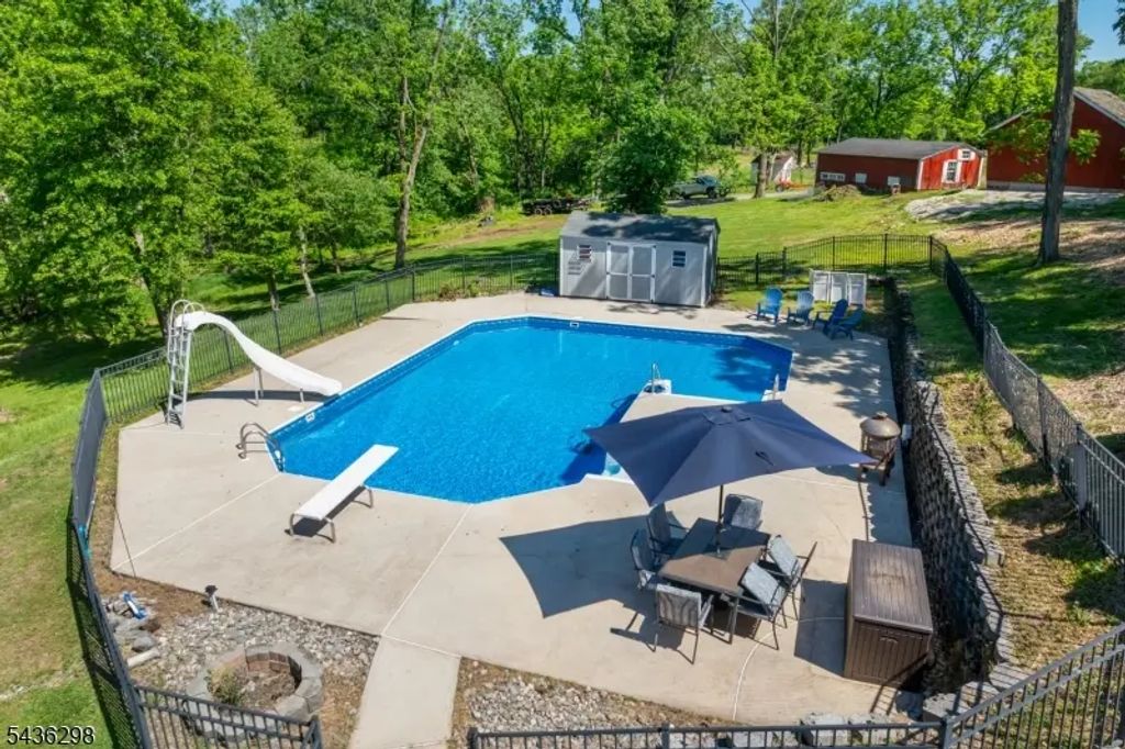 120 Old Clinton Rd, Raritan Twp.