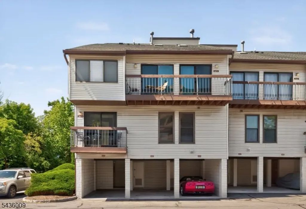 3624 Royce Ct, Hillsborough Twp.