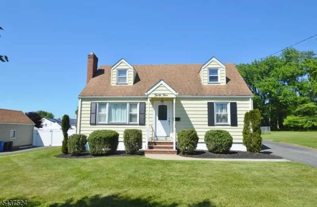 35 Troy Rd, East Hanover Twp.