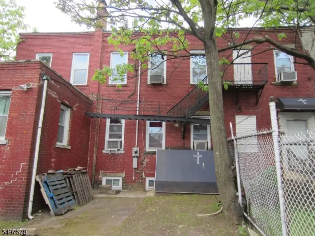 130 S 6th St, Newark City