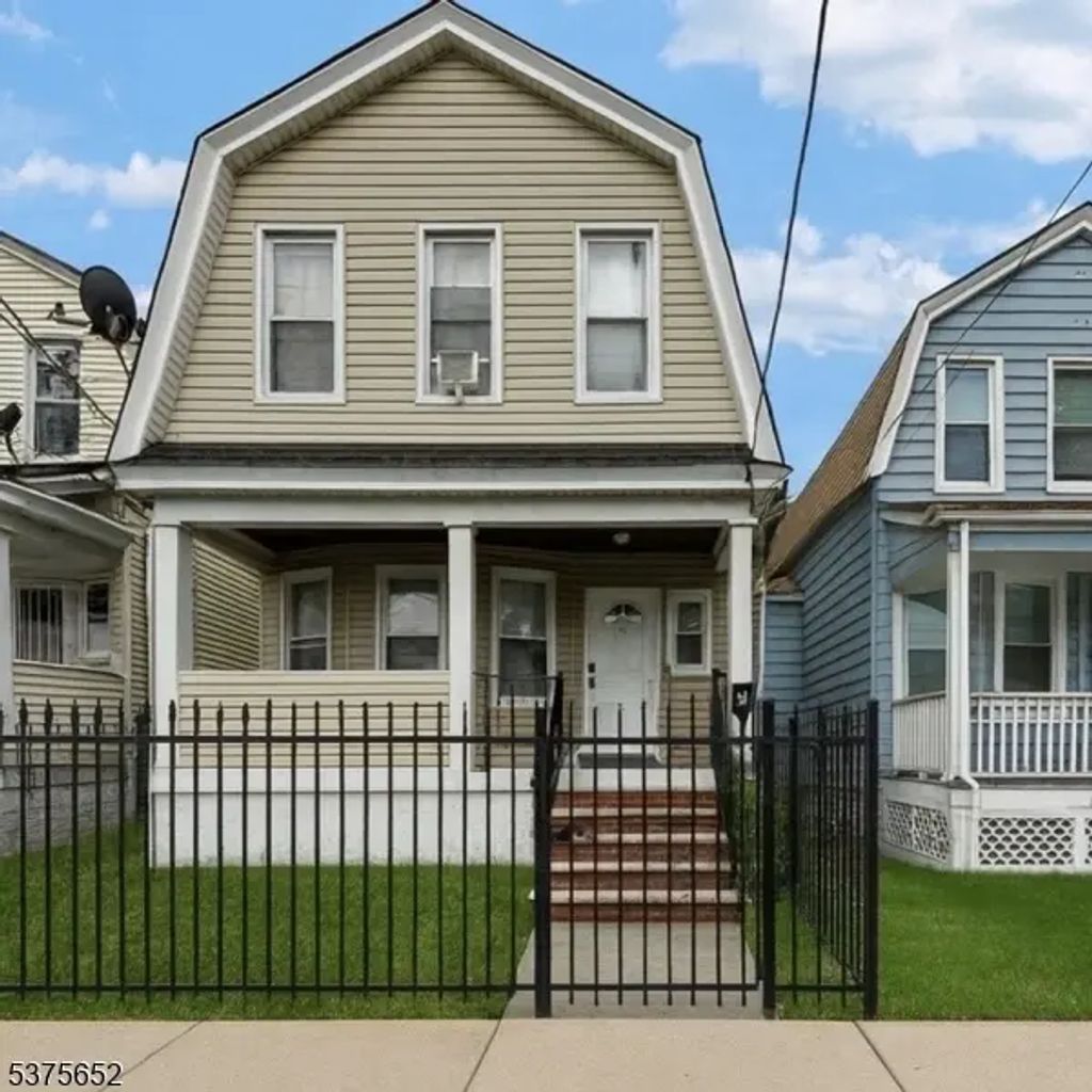 41 Coit St, Irvington Twp.