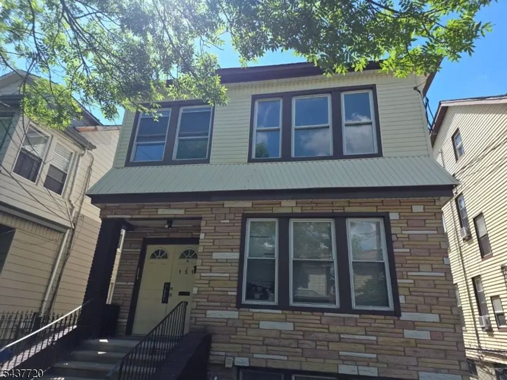 151 S Munn Ave, Newark City