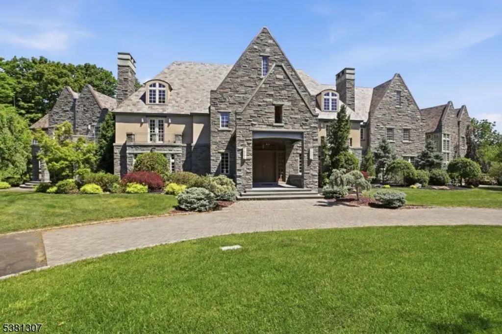 24-1 Douglass Ave, Bernardsville Boro