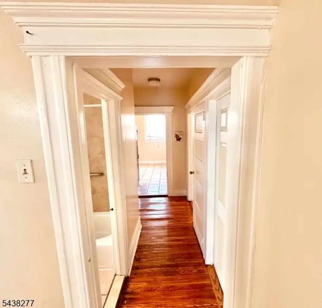 89 Cherry St, West Orange Twp.