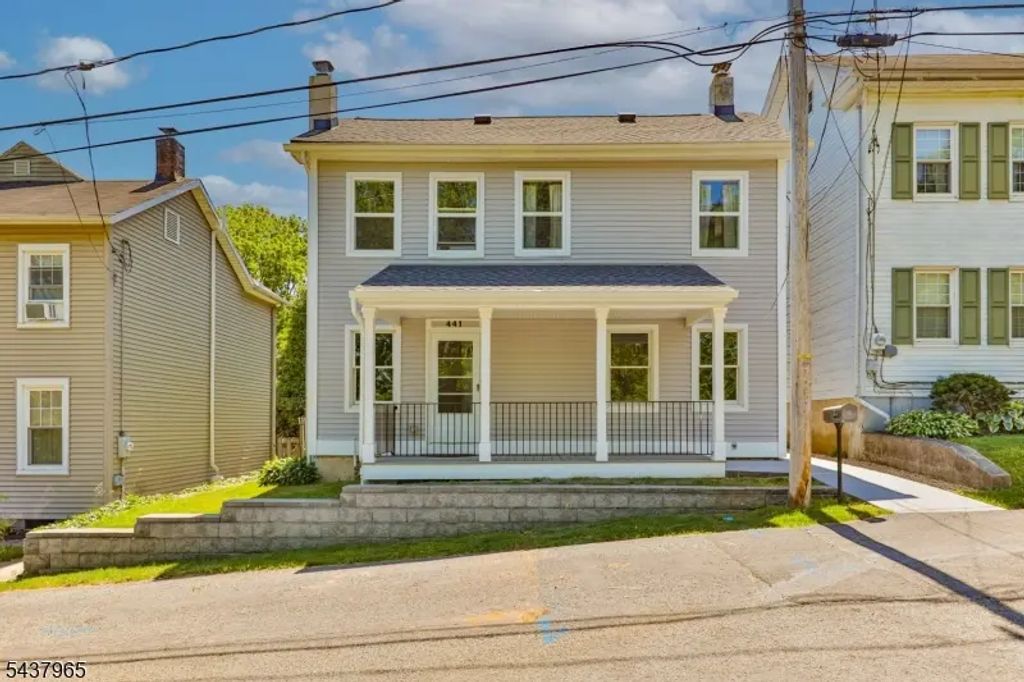 441 Maple Ave, Pohatcong Twp.