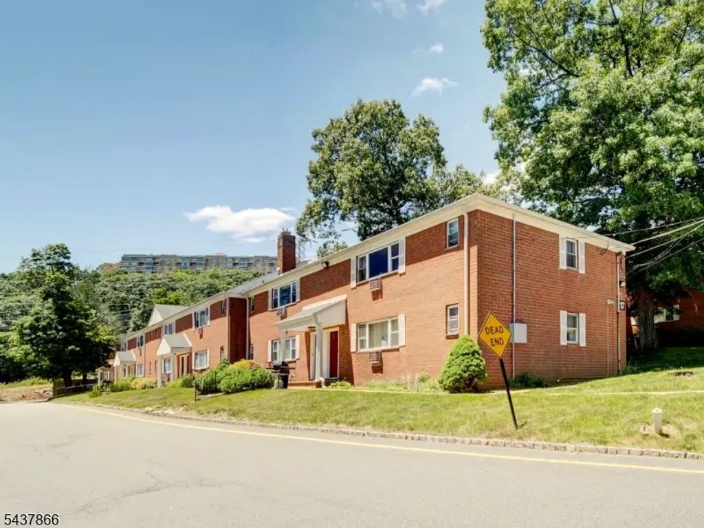 2467 State Rt 10 Bldg 17-6a, Parsippany-Troy Hills Twp.