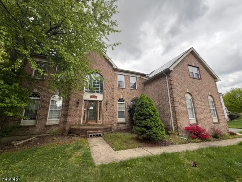 1152 Monroe Drive, Greenwich Twp.