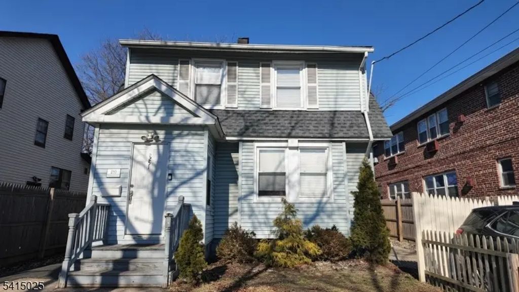 249 Weequahic Ave, Newark City