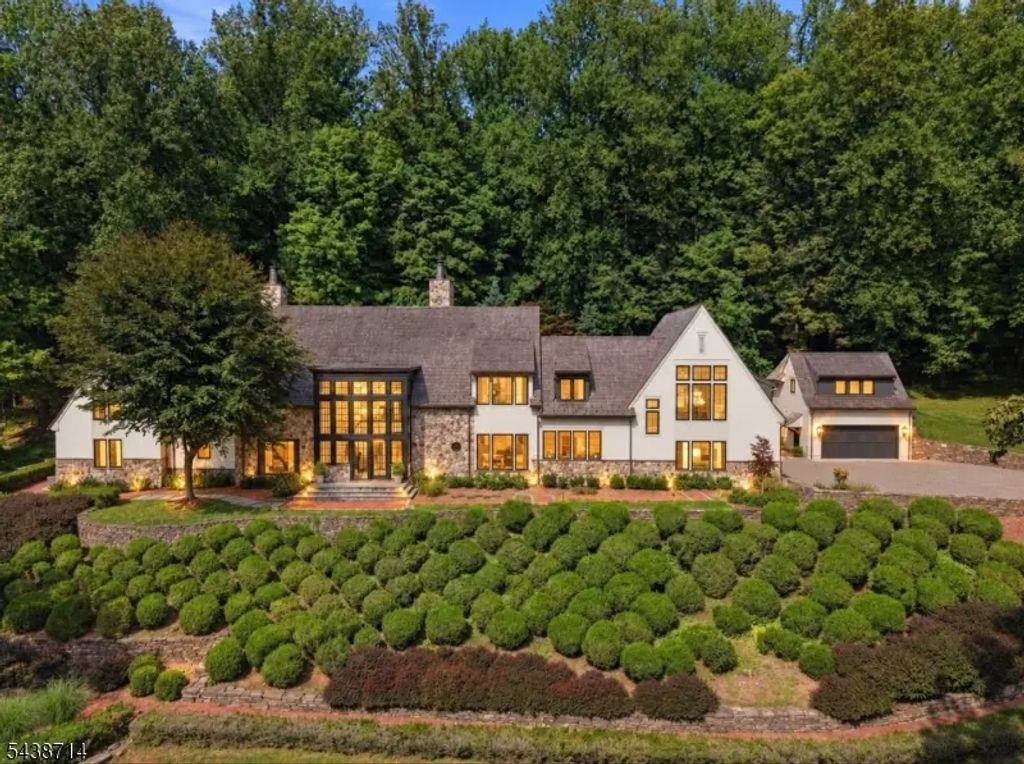 171 Campbell Rd, Bernardsville Boro