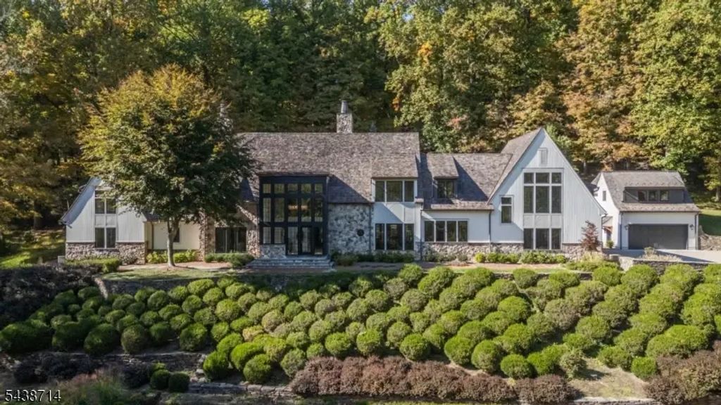 171 Campbell Rd, Bernardsville Boro