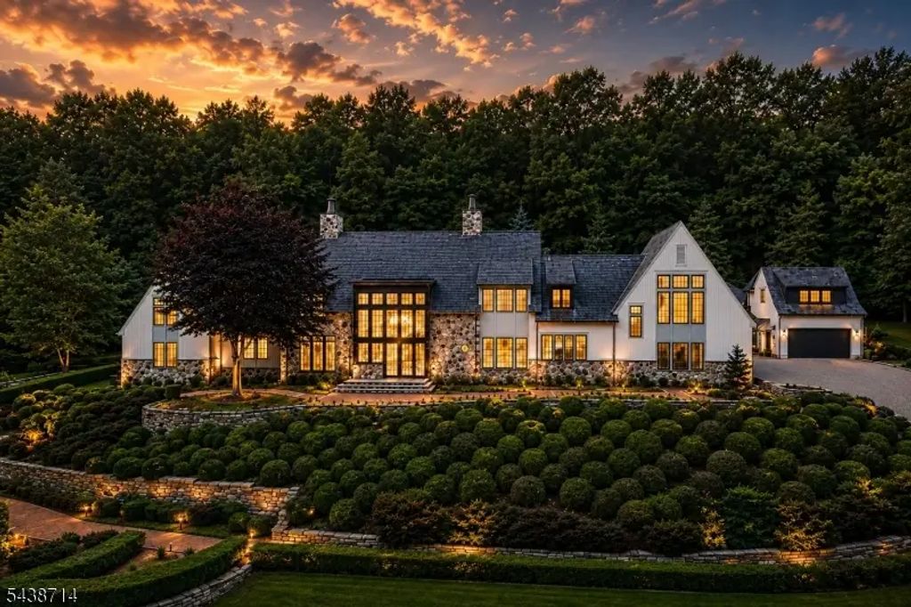 171 Campbell Rd, Bernardsville Boro
