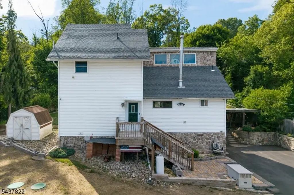 51 Zinnia Dr, Vernon Twp.