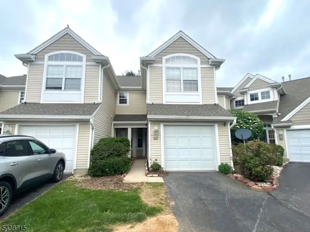 274 Bald Eagle Dr, Lopatcong Twp.