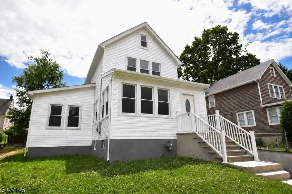 12 Ford Ave, Franklin Twp.