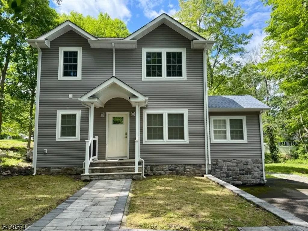 9 Beaver Trl, Hardyston Twp.