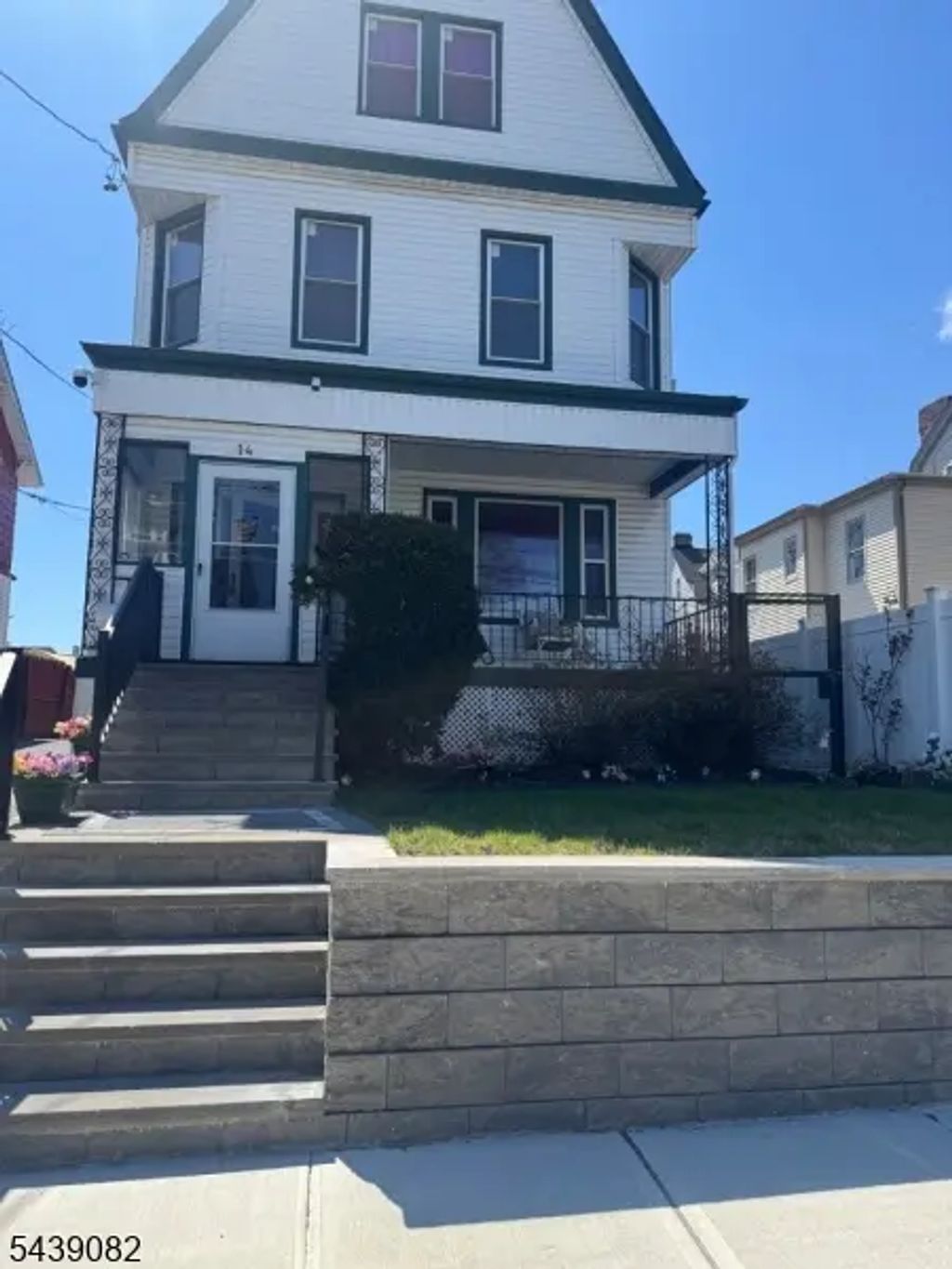 14 Helen Pl, Newark City