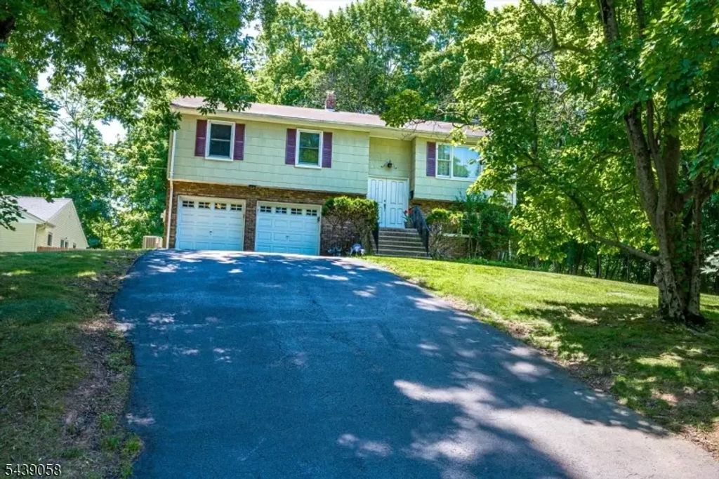 741 Belvidere Ave, Plainfield City