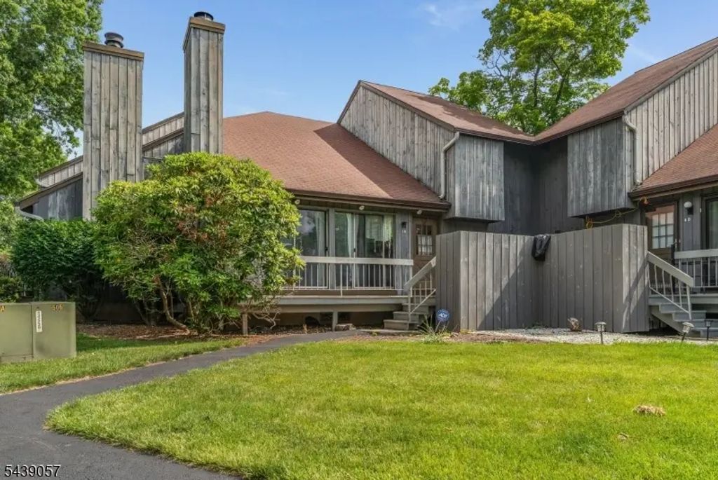 300 Gemini Dr, Hillsborough Twp.
