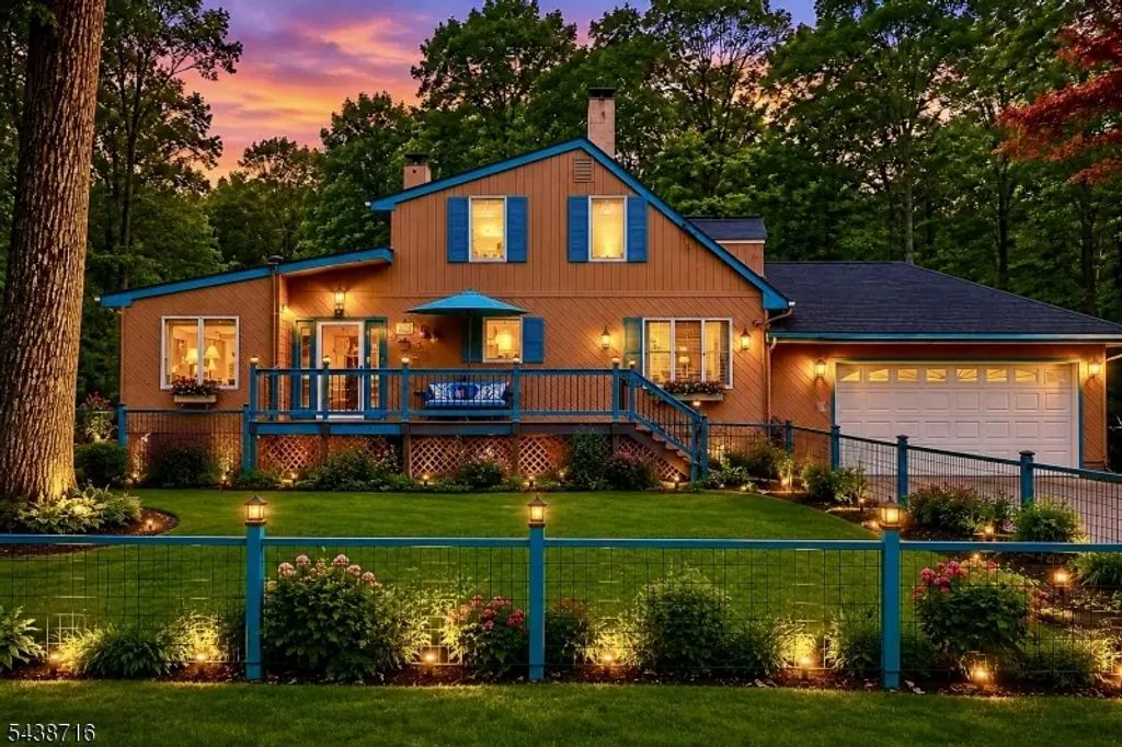 11 Rippling Brook Dr, Vernon Twp.