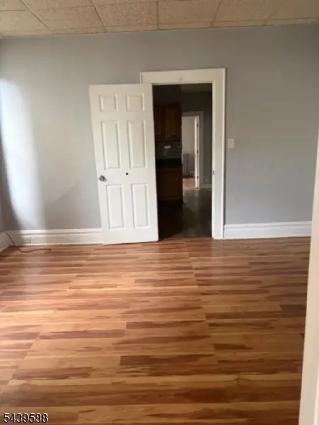 121 Smith St, Newark City