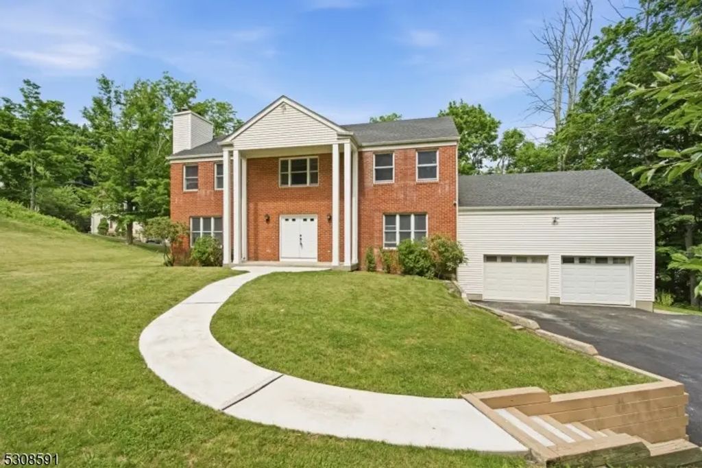 20 Cleacene Ave, Mount Olive Twp.