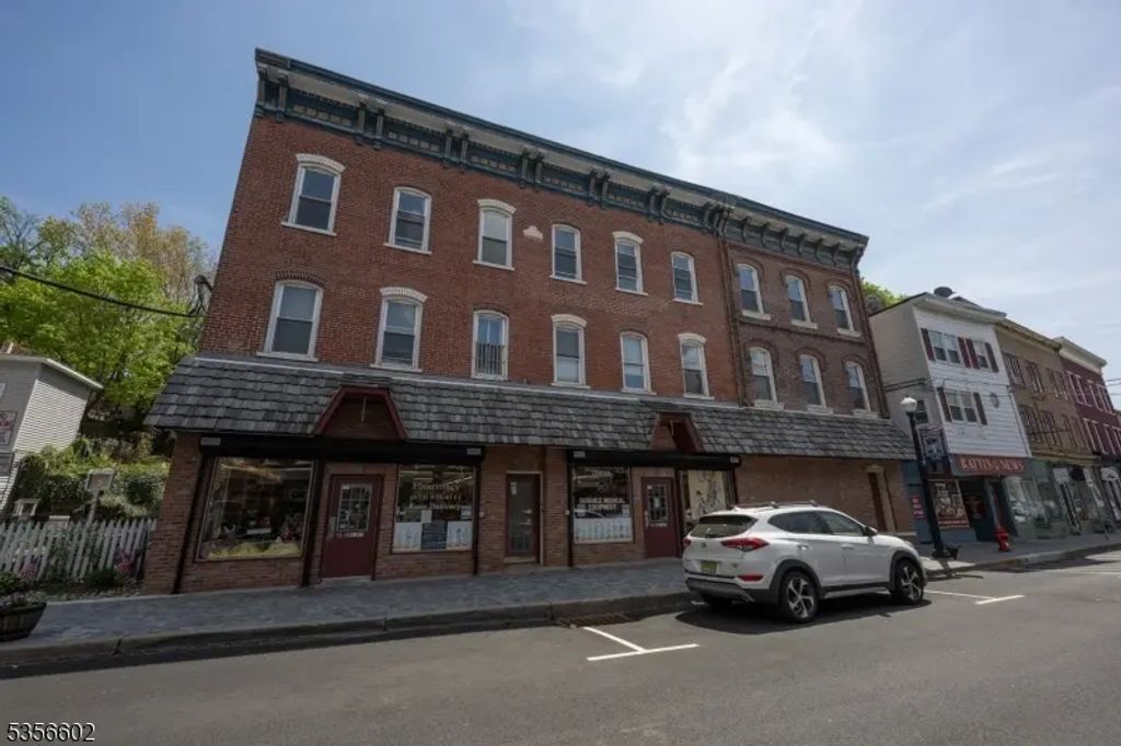 36 Main St, Sussex Boro