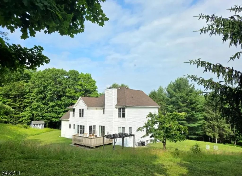 42 Stephens Mill Rd, Mount Olive Twp.
