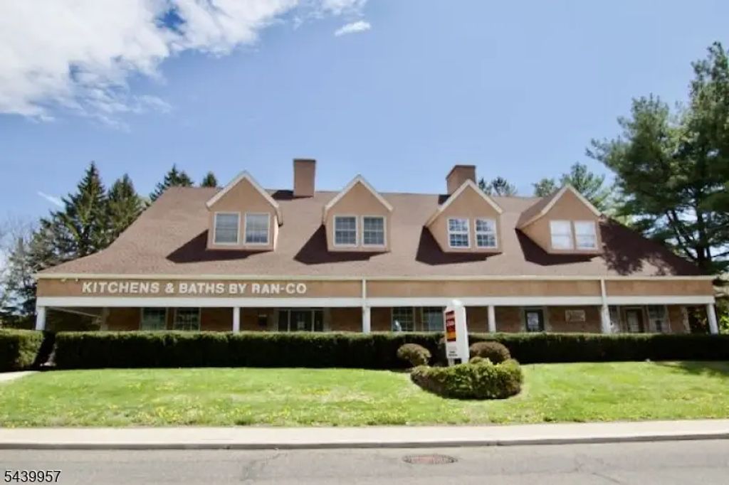 56 E Main St, Sussex Boro