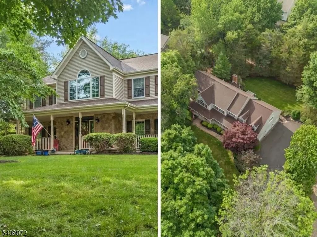 836 Atkinson Cir, Hillsborough Twp.